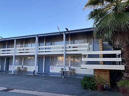 Gateway Motor Inn