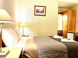 Gateway Motor Inn