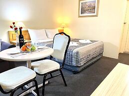 Gateway Motor Inn