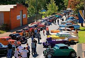 Gateway Motor Inn