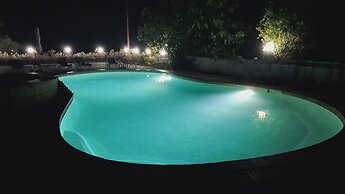 Pashos Hotel