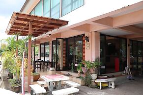 Tipsiri Place