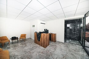 Adam Apart Hotel 2