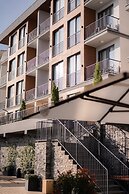 Bayview Hills Luxury Residences