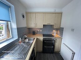 Beautiful 2-bed Apartment in Renfrew