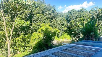 Coco Mango Suites