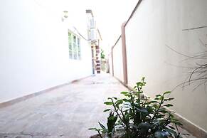OYO 90585 D Pearl Hotel