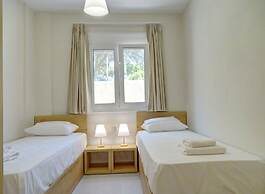 Lyrids Apartments