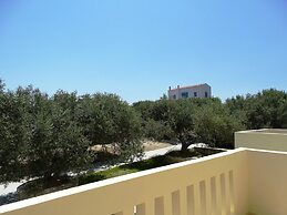 Lyrids Apartments