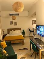 Cosy Little Studio With Marina &partial Beach View