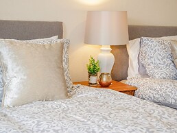 Gerrard House Apartment