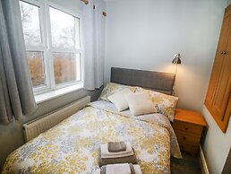 Pebble Lodge