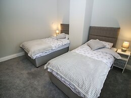 Pebble Lodge