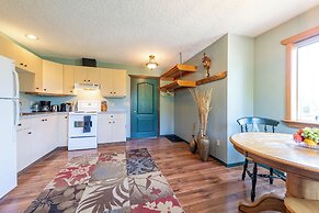 Golden Mountain View Suites