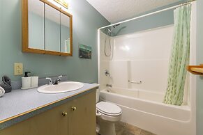 Golden Mountain View Suites