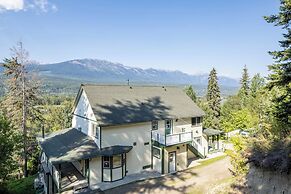 Golden Mountain View Suites