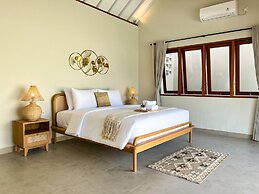 Moana Villa & Suites Bingin
