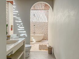 Moana Villa & Suites Bingin