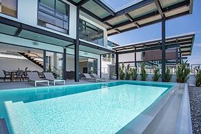 Elegant 4BR Pool Villa Sunset Garden 3
