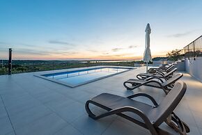 Villa Suton
