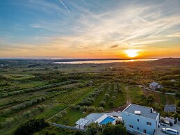 Villa Suton