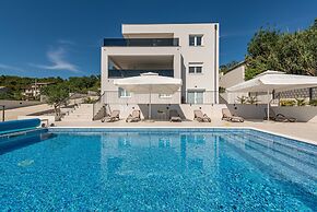 Villa Suton