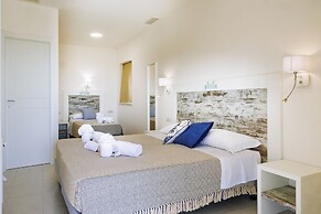 Mercury Beach Hotel