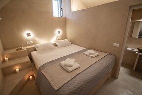 OIA CELLARS