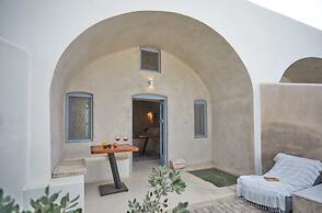 OIA CELLARS