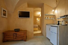 OIA CELLARS