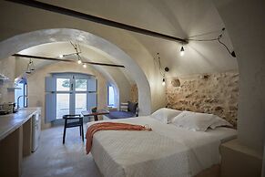 OIA CELLARS