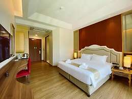 Grand Lord Hotel& Residence