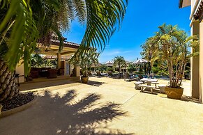 5 Bedroom Pool Villa Close To Town H5