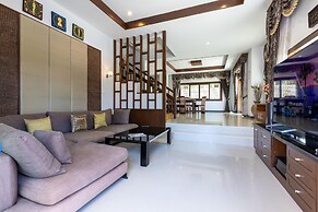 5 Bedroom Pool Villa Close To Town H5