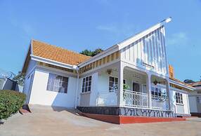 Luwafu Guest House