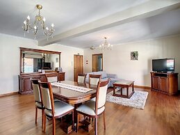 Harmonia Apartment by Atlantic Holiday