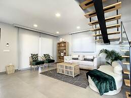 Villa de la Ponte by Atlantic Holiday