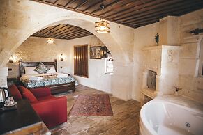 Tale Cave INN