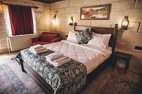 Tale Cave INN