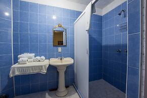 Traditional Sierra Leon Oceanfront Rooms