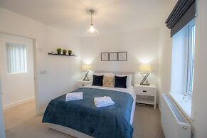 Crescent House Apartments