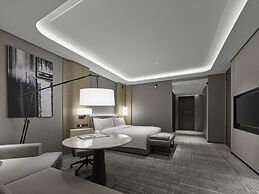 Hilton Zhuji