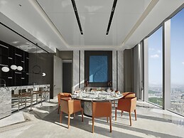 Hilton Zhuji