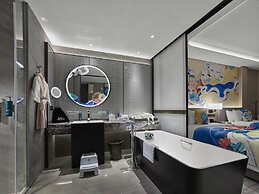 Hilton Zhuji