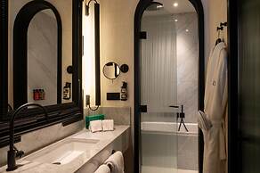 Hotel Montera Madrid, Curio Collection By Hilton