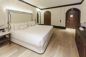 Hotel Montera Madrid, Curio Collection By Hilton