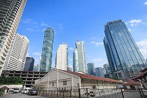Vortex Suites KLCC by Luna