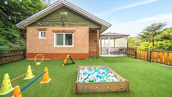 Hongcheon Stoneisland Pension