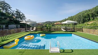 Hongcheon Stoneisland Pension