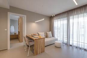 Noemie Luxury Suites